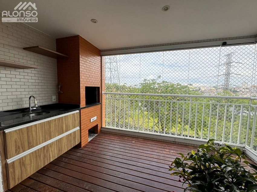 Apartamento em Cidade São Francisco São Paulo SP