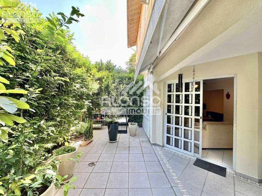 Casa em Chácara Pavoeiro Cotia SP