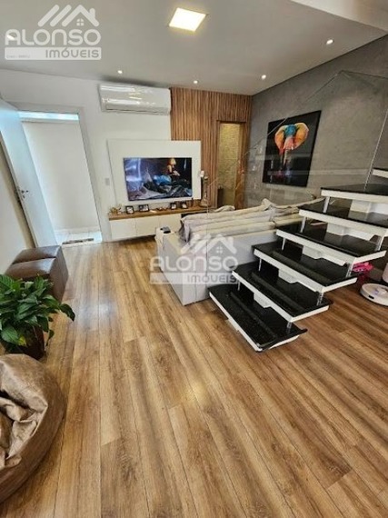 Casa em Chácara Pavoeiro Cotia SP