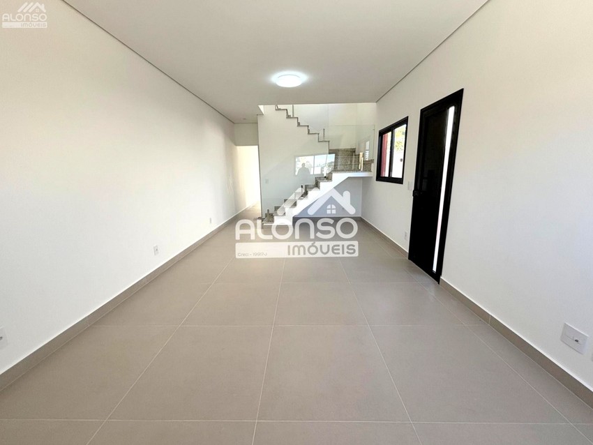 Casa em Jardim Semiramis Cotia SP