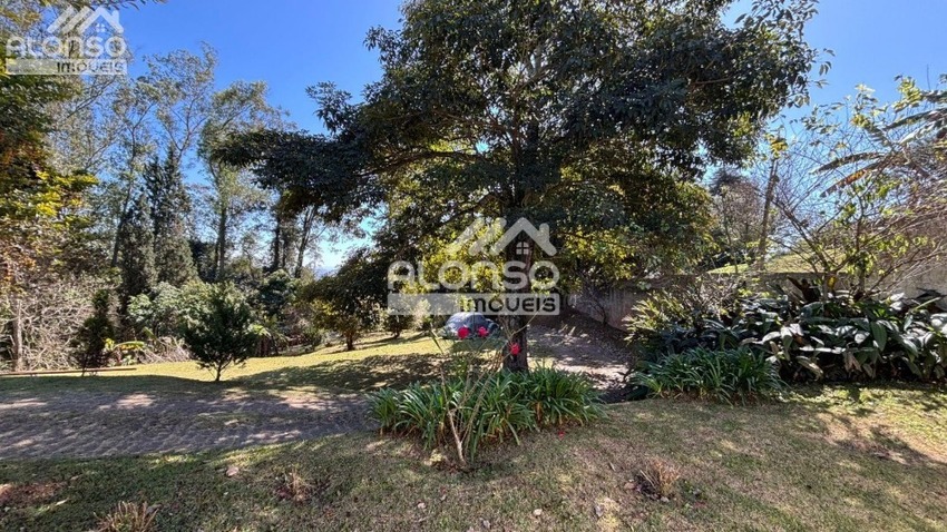 Casa em Paisagem Renoir Cotia SP