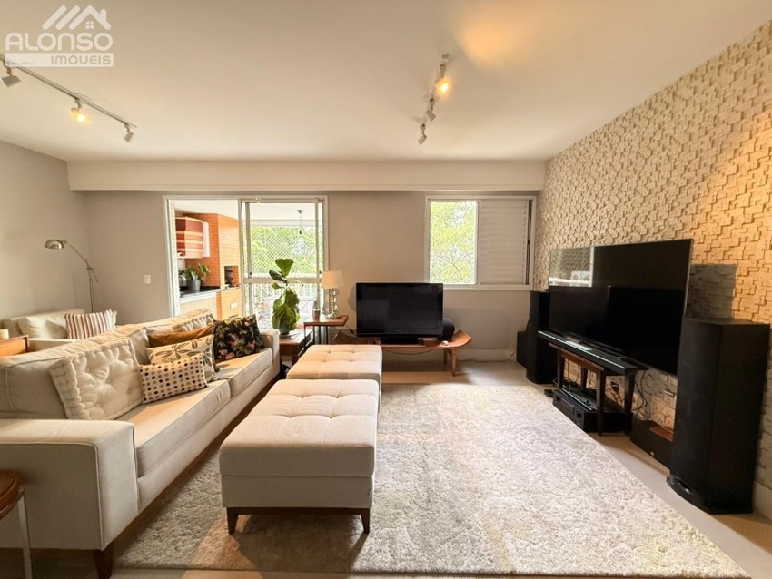 Apartamento em Cidade São Francisco São Paulo SP