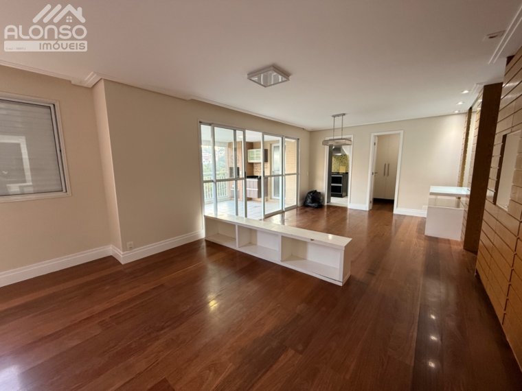 Apartamento em Cidade São Francisco São Paulo SP