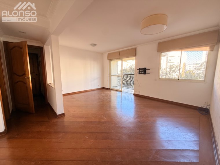 Apartamento em Cidade São Francisco São Paulo SP