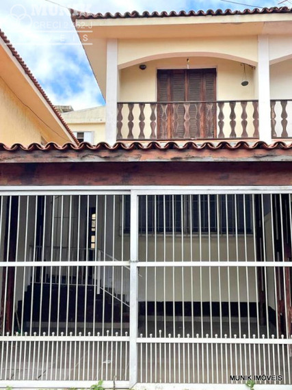 SOBRADO 3 DORMS. 2 VAGAS PROX. AV. OTACILIO TOMANIK