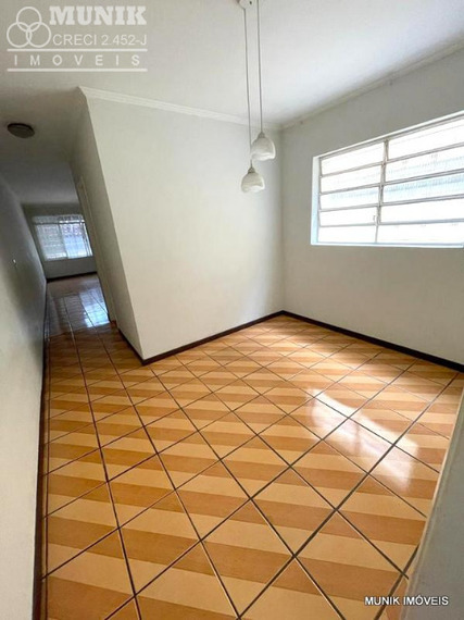 SOBRADO 3 DORMS. 2 VAGAS PROX. AV. OTACILIO TOMANIK