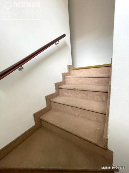 SOBRADO 3 DORMS. 2 VAGAS PROX. AV. OTACILIO TOMANIK