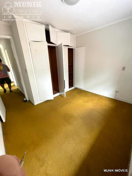 SOBRADO 3 DORMS. 2 VAGAS PROX. AV. OTACILIO TOMANIK