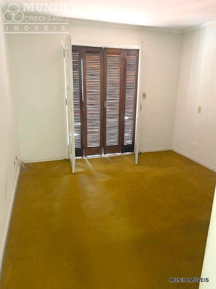 SOBRADO 3 DORMS. 2 VAGAS PROX. AV. OTACILIO TOMANIK