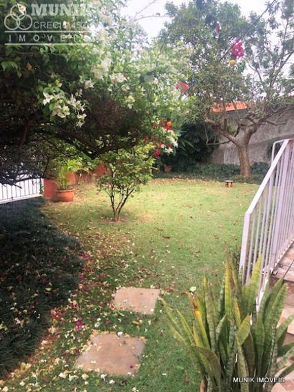 SOBRADO COM CASA TÉRREA NOS FUNDOS NA VILA UNIVERSITÁRIA