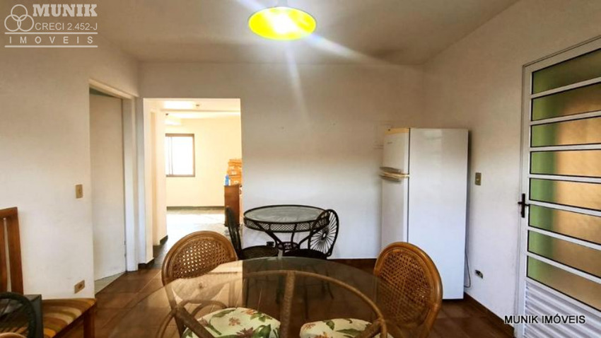 CASA AREJADA E ILUMINADA NO JD. DAS VERTENTES
