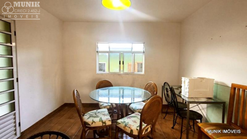 CASA AREJADA E ILUMINADA NO JD. DAS VERTENTES