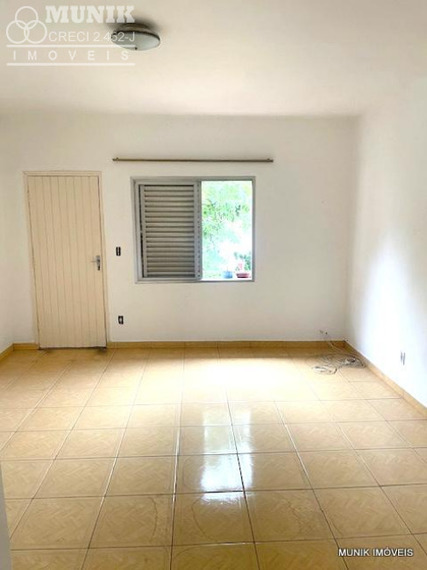 SOBRADO 2 DORMS. 4 VAGAS NO JD. COLOMBO