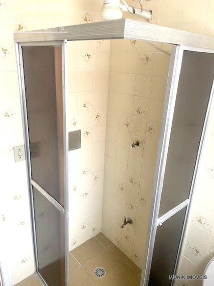 SOBRADO 2 DORMS. 4 VAGAS NO JD. COLOMBO