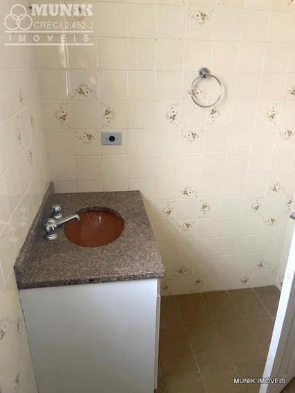 SOBRADO 2 DORMS. 4 VAGAS NO JD. COLOMBO