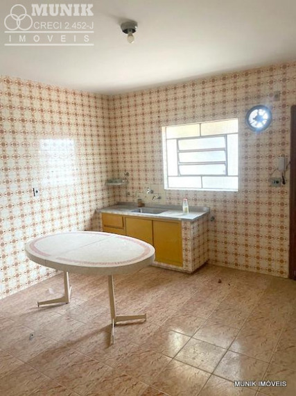 SOBRADO 2 DORMS. 4 VAGAS NO JD. COLOMBO