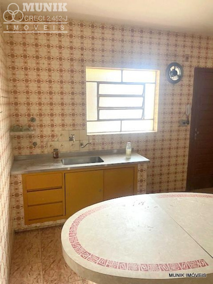 SOBRADO 2 DORMS. 4 VAGAS NO JD. COLOMBO