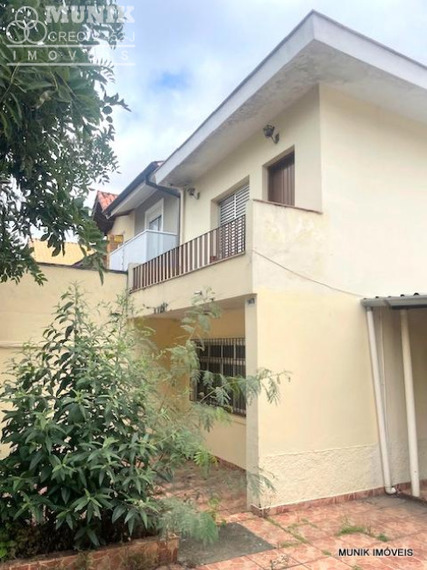 SOBRADO 2 DORMS. 4 VAGAS NO JD. COLOMBO