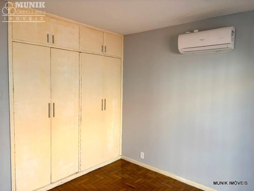 SOBRADO 3 DORMS. 4 VAGAS NO JD. BONFIGLIOLI