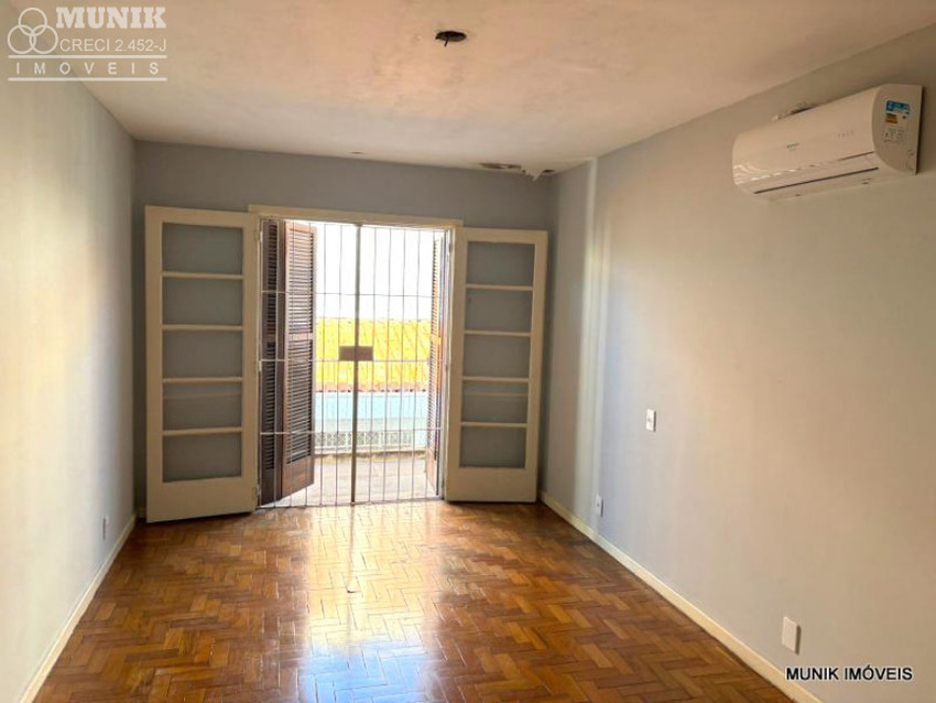 SOBRADO 3 DORMS. 4 VAGAS NO JD. BONFIGLIOLI