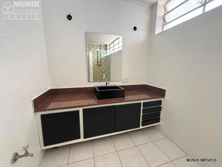 SOBRADO 3 DORMS. 4 VAGAS NO JD. BONFIGLIOLI