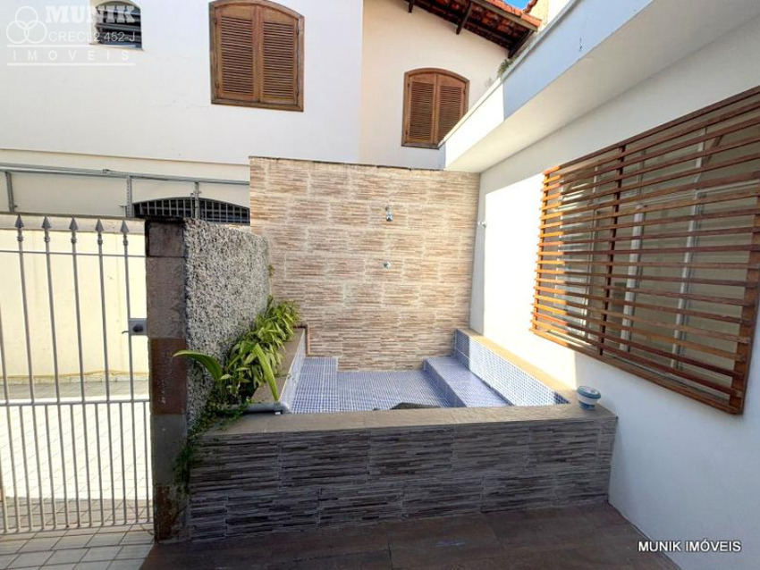 SOBRADO 3 DORMS. 4 VAGAS NO JD. BONFIGLIOLI