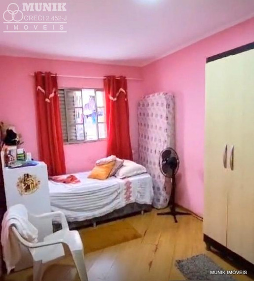 CASA TÉRREA 2 DORMS. 2 VAGAS NO JD. ARPOADOR