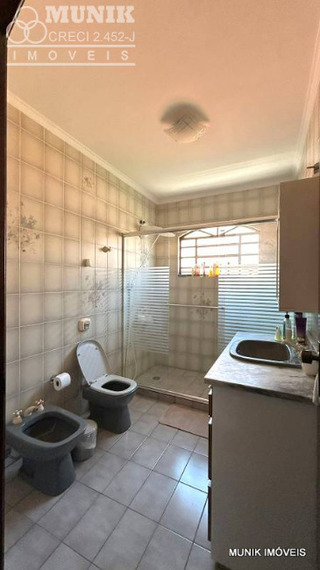 SOBRADO 4 DORMS. 4 VAGAS NO PARQUE IPÊ
