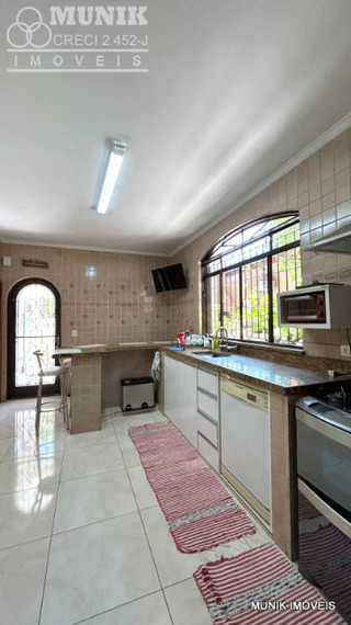 SOBRADO 4 DORMS. 4 VAGAS NO PARQUE IPÊ