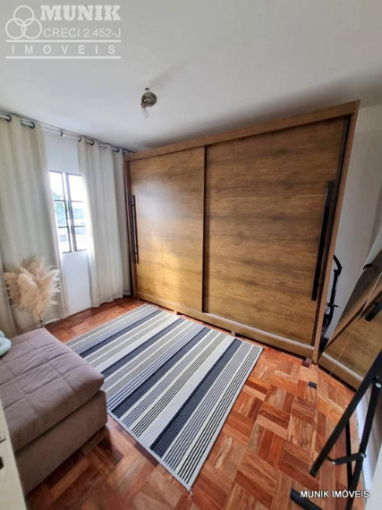 SOBRADO 2 DORMS. 2 VAGAS NO JD. CAMBARA