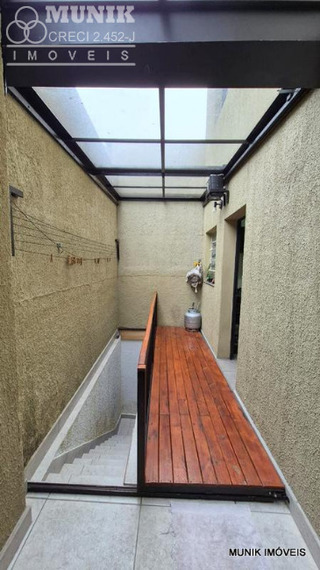 SOBRADO 2 DORMS. 2 VAGAS NO JD. CAMBARA