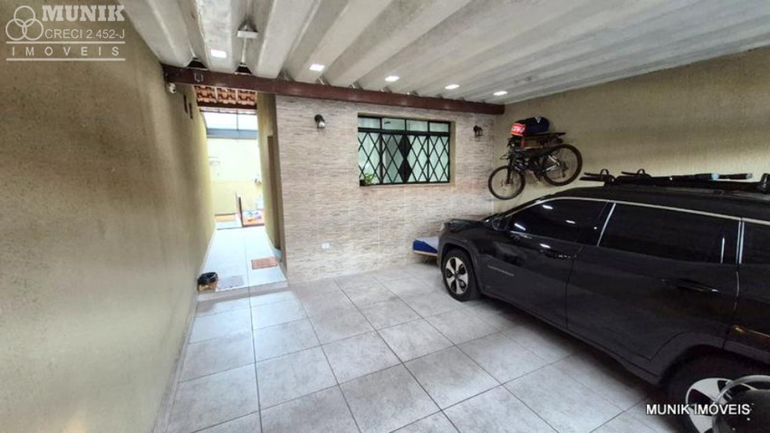 SOBRADO 2 DORMS. 2 VAGAS NO JD. CAMBARA