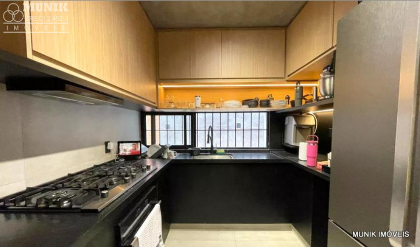 SOBRADO 3 DORMS. 2 VAGAS NO JD. BONFIGLIOLI