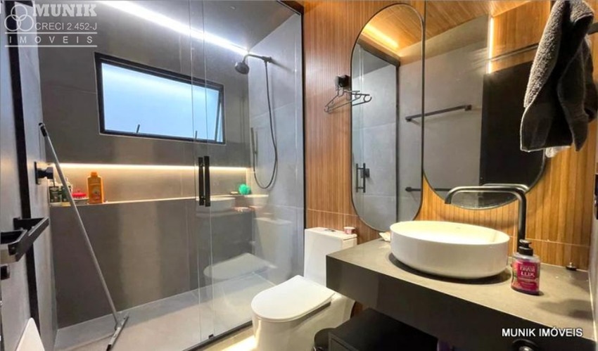 SOBRADO 3 DORMS. 2 VAGAS NO JD. BONFIGLIOLI