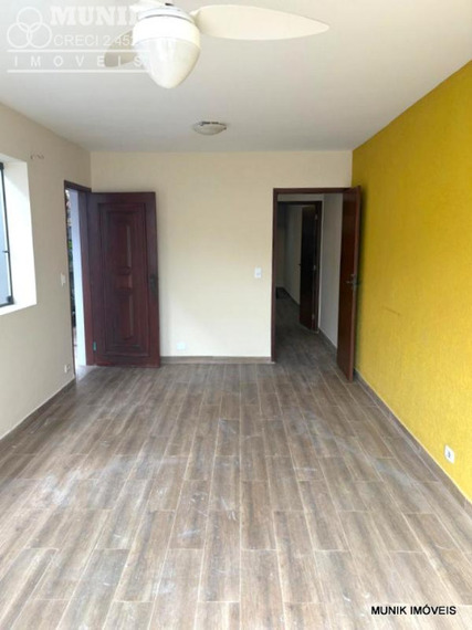 SOBRADO EM CONDOMÍNIO FECHADO NO JD. OLYMPIA