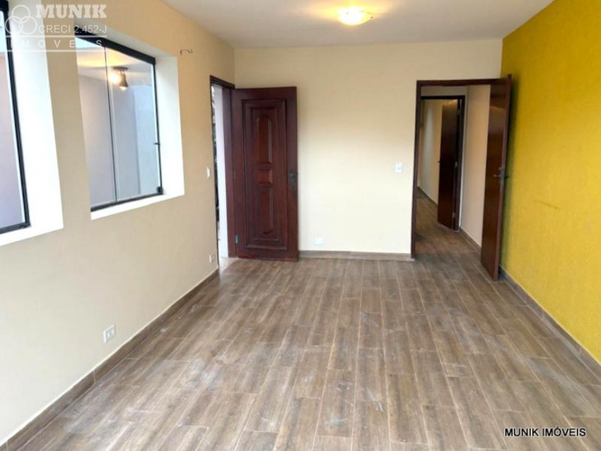 SOBRADO EM CONDOMÍNIO FECHADO NO JD. OLYMPIA