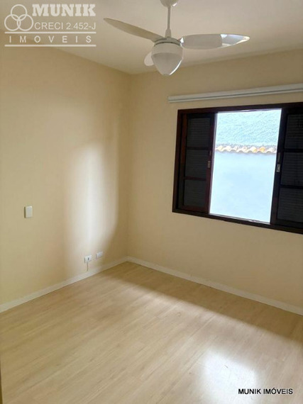 SOBRADO EM CONDOMÍNIO FECHADO NO JD. OLYMPIA