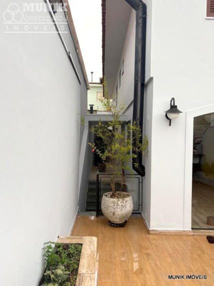 SOBRADO EM CONDOMÍNIO FECHADO NO JD. OLYMPIA