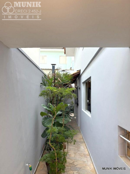 SOBRADO EM CONDOMÍNIO FECHADO NO JD. OLYMPIA