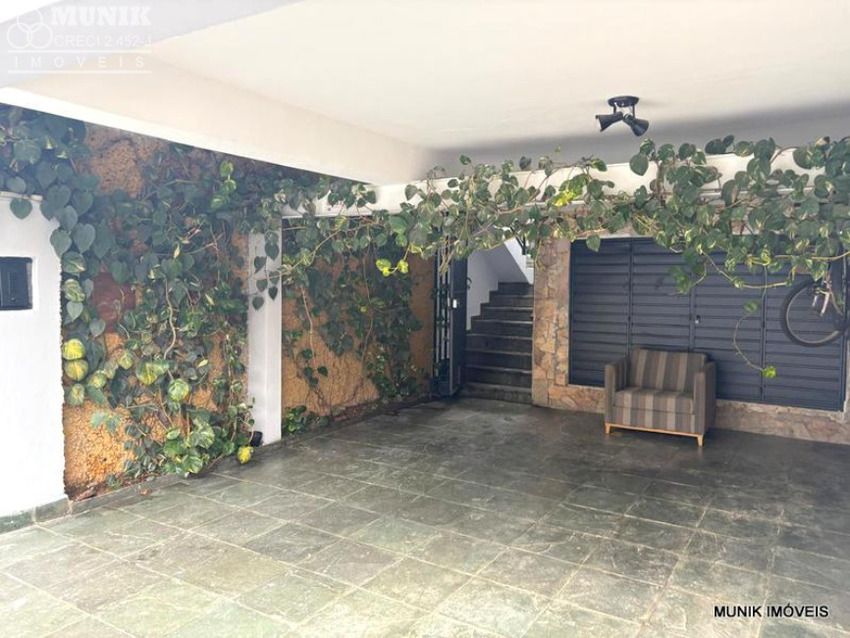 SOBRADO EM CONDOMÍNIO FECHADO NO JD. OLYMPIA