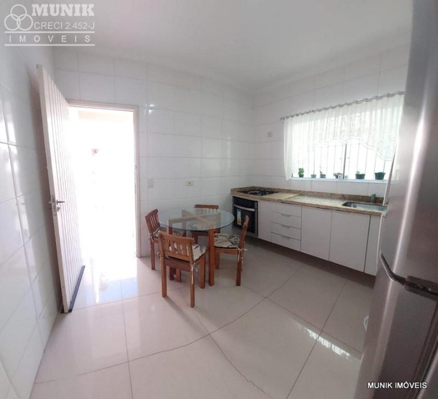 SOBRADO 3 SUÍTES 4 VAGAS NA VILA POLOPOLI