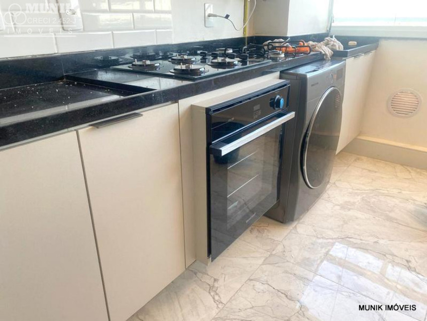 APARTAMENTO MOBILIADO COM 2 DORMS. A 300 METROS METRO BUTANTÃ