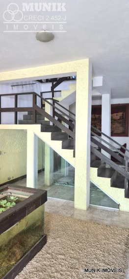 SOBRADO 4 DORMS. 8 VAGAS NO JD. PERI PERI