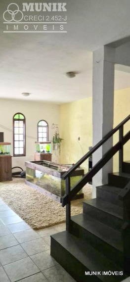 SOBRADO 4 DORMS. 8 VAGAS NO JD. PERI PERI