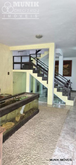 SOBRADO 4 DORMS. 8 VAGAS NO JD. PERI PERI