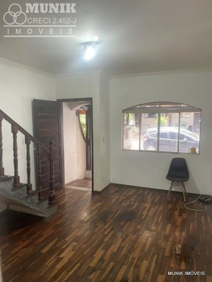 CASA EM CONDOMÍNIO FECHADO 2 DORMS. 1 VAGA NO JD. JUSSARA