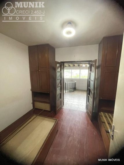 CASA EM CONDOMÍNIO FECHADO 2 DORMS. 1 VAGA NO JD. JUSSARA