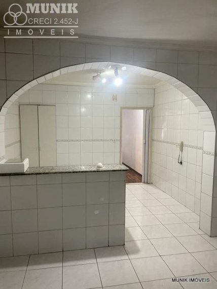 CASA EM CONDOMÍNIO FECHADO 2 DORMS. 1 VAGA NO JD. JUSSARA