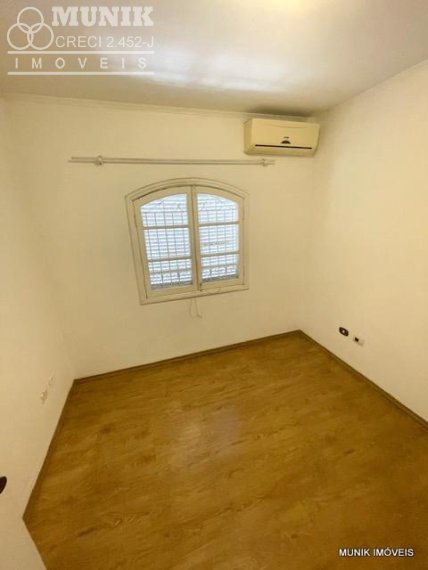 SOBRADO 3 DORMS. 3 VAGAS NO JD. BONFIGLIOLI