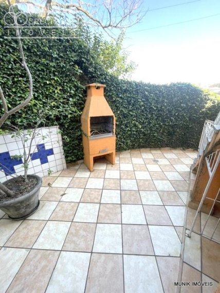 SOBRADO 3 DORMS. 3 VAGAS NO JD. BONFIGLIOLI